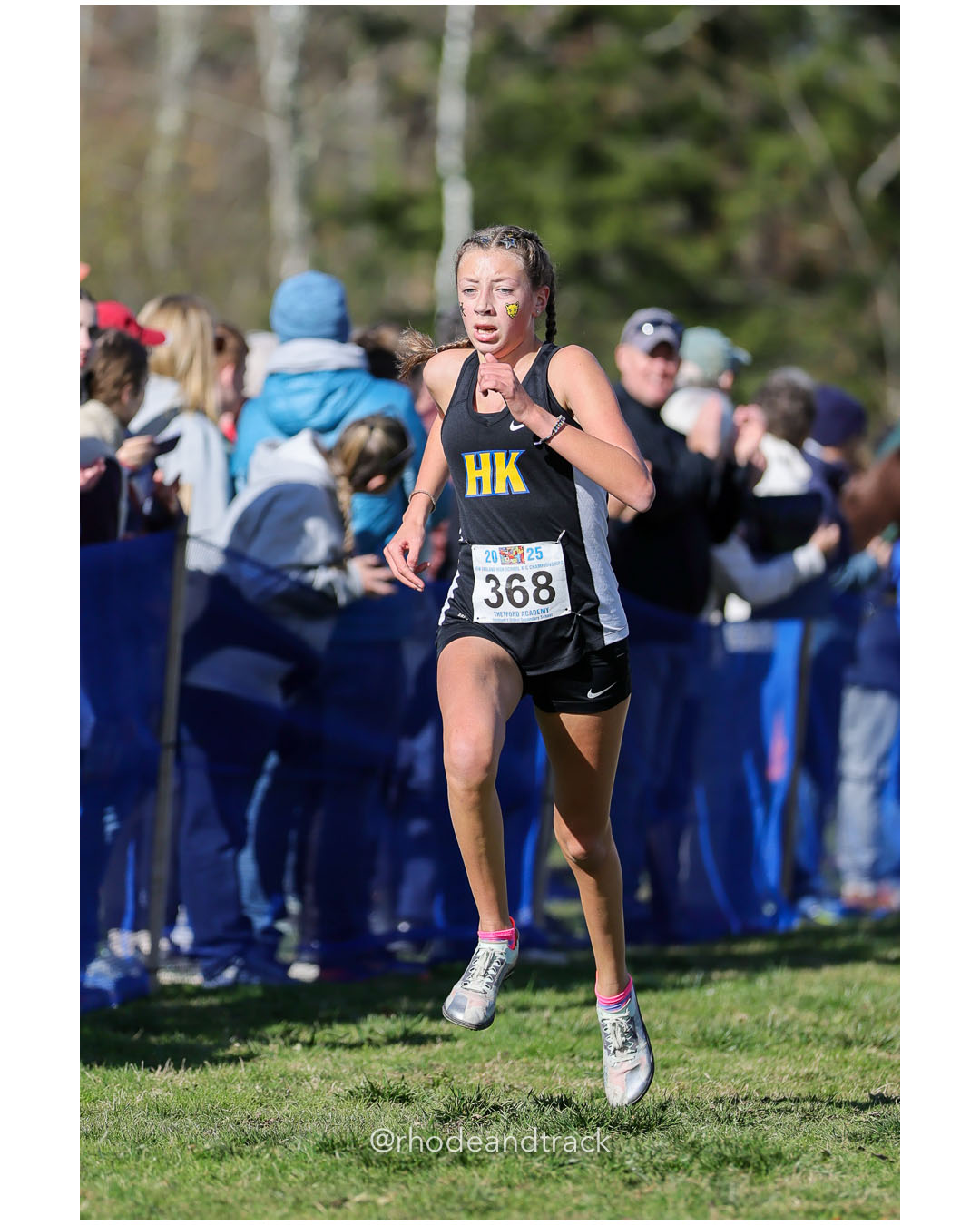 Alyssa Behnke, Haddam-Killingworth, P205, 23:15.12 - New England Cross Country State Championship - Thetford Vt - November 8, 2025 File: ./dir-1-Girls-Championship/251108-2025-New England-Cross-Country-Championships-Thetford-VT-374-296A6417.jpg Alyssa Behnke, Haddam-Killingworth, P205, 23:15.12 - New England Cross Country State Championship - Thetford Vt - November 8, 2025 – 2025 N…